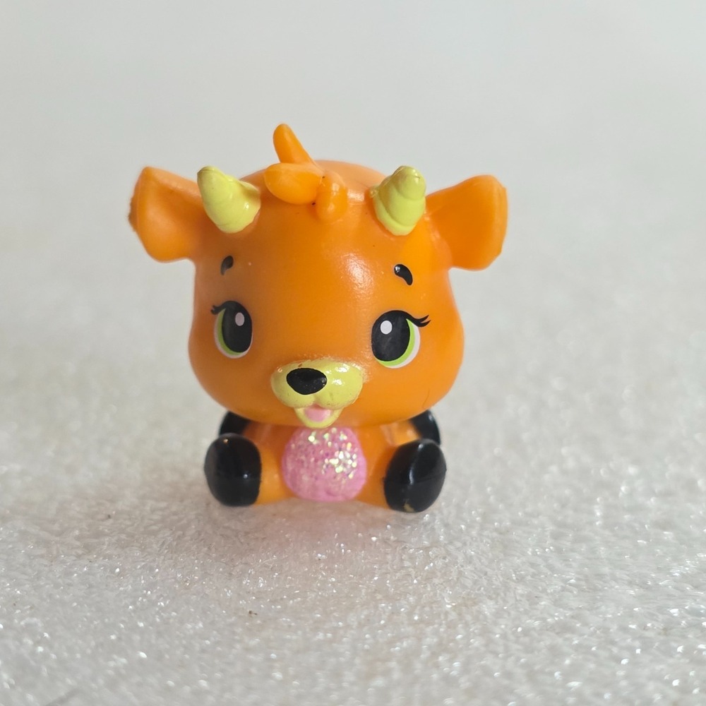 Hatchimals CollEGGtibles Series 2 Citrus Nightingoat orange goat figure 1"